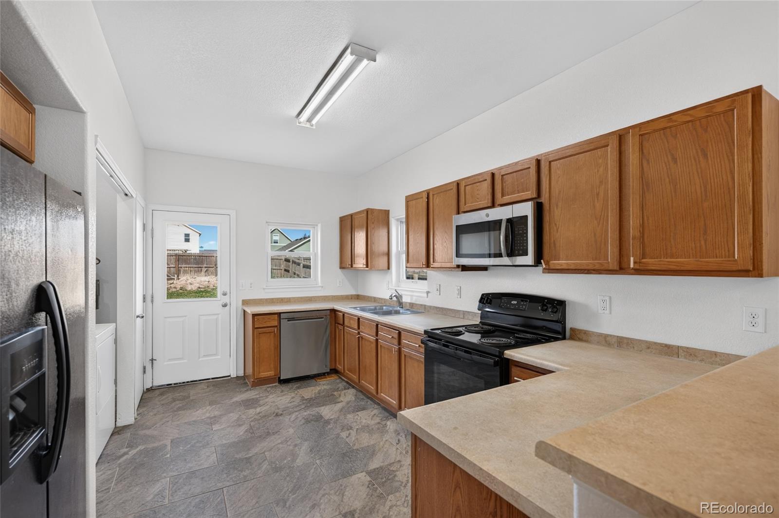 MLS Image #6 for 2837  rose hill street,strasburg, Colorado