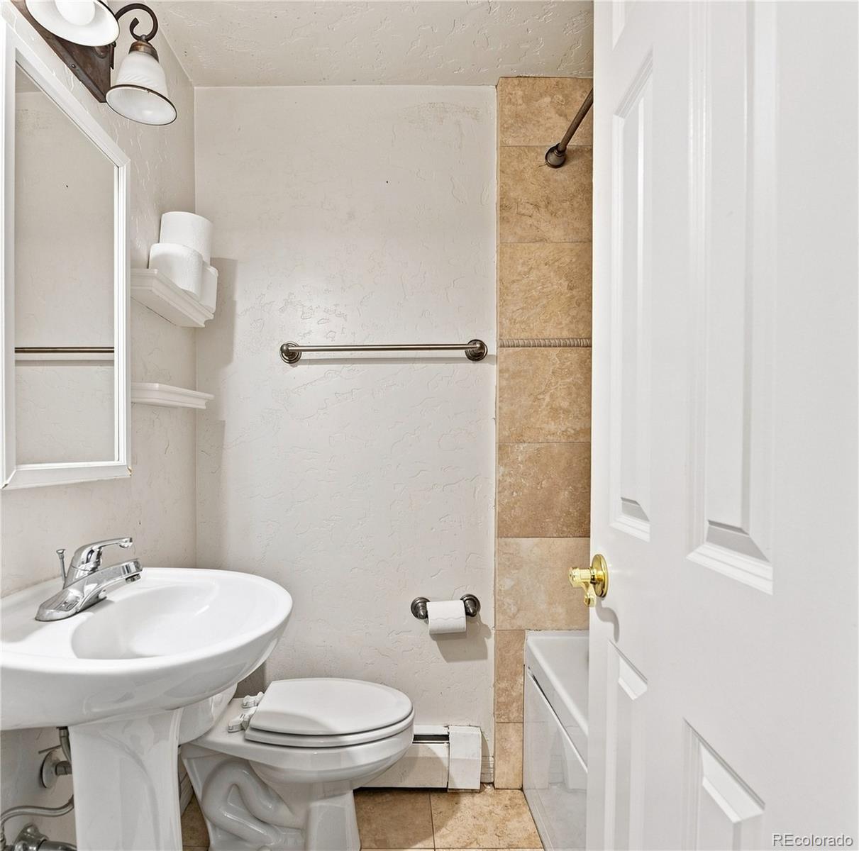 MLS Image #12 for 1243  vine street,denver, Colorado