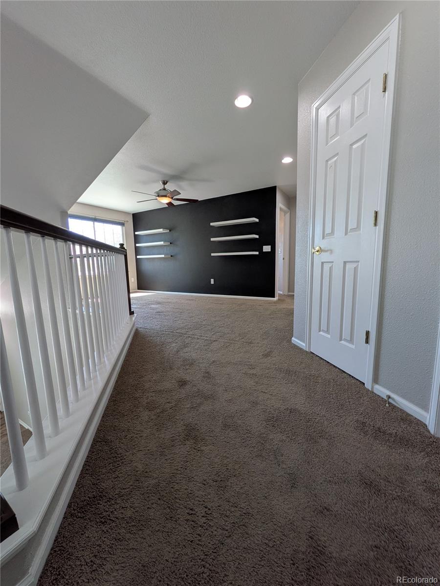 MLS Image #13 for 19613 e 39th avenue,denver, Colorado