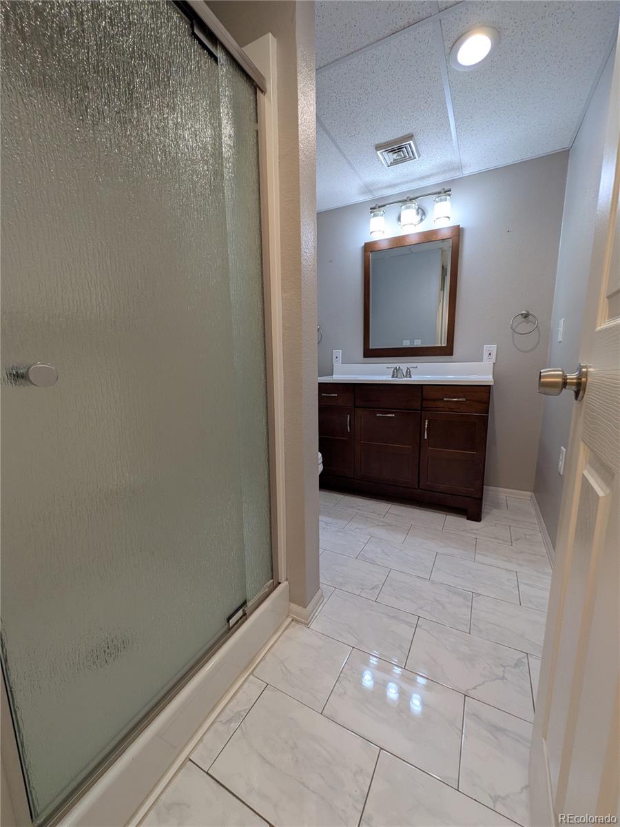 MLS Image #27 for 19613 e 39th avenue,denver, Colorado