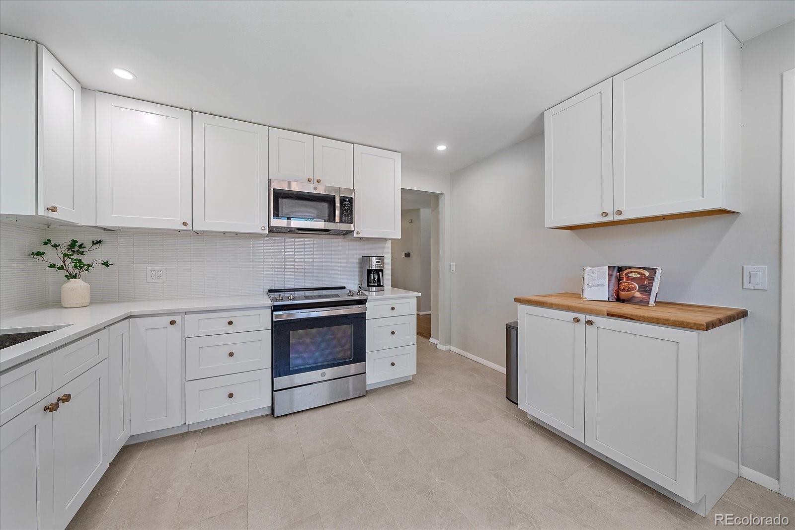 MLS Image #9 for 1344 s dover way,lakewood, Colorado