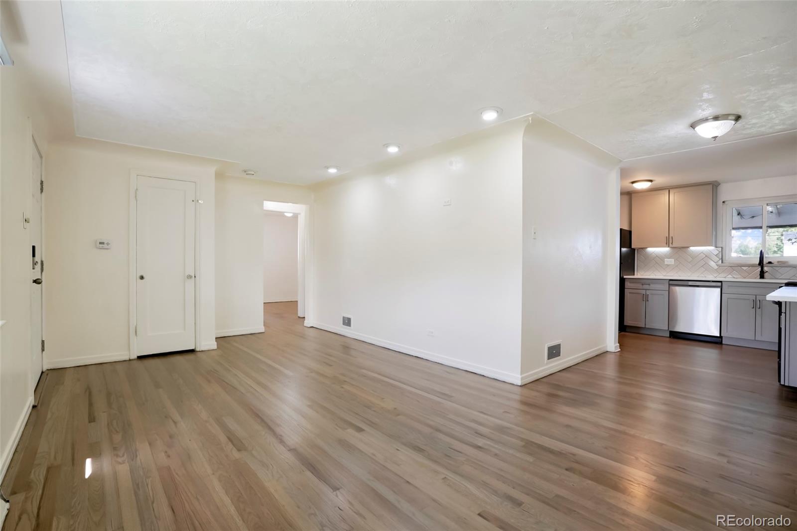 MLS Image #4 for 2115 w elk place,denver, Colorado