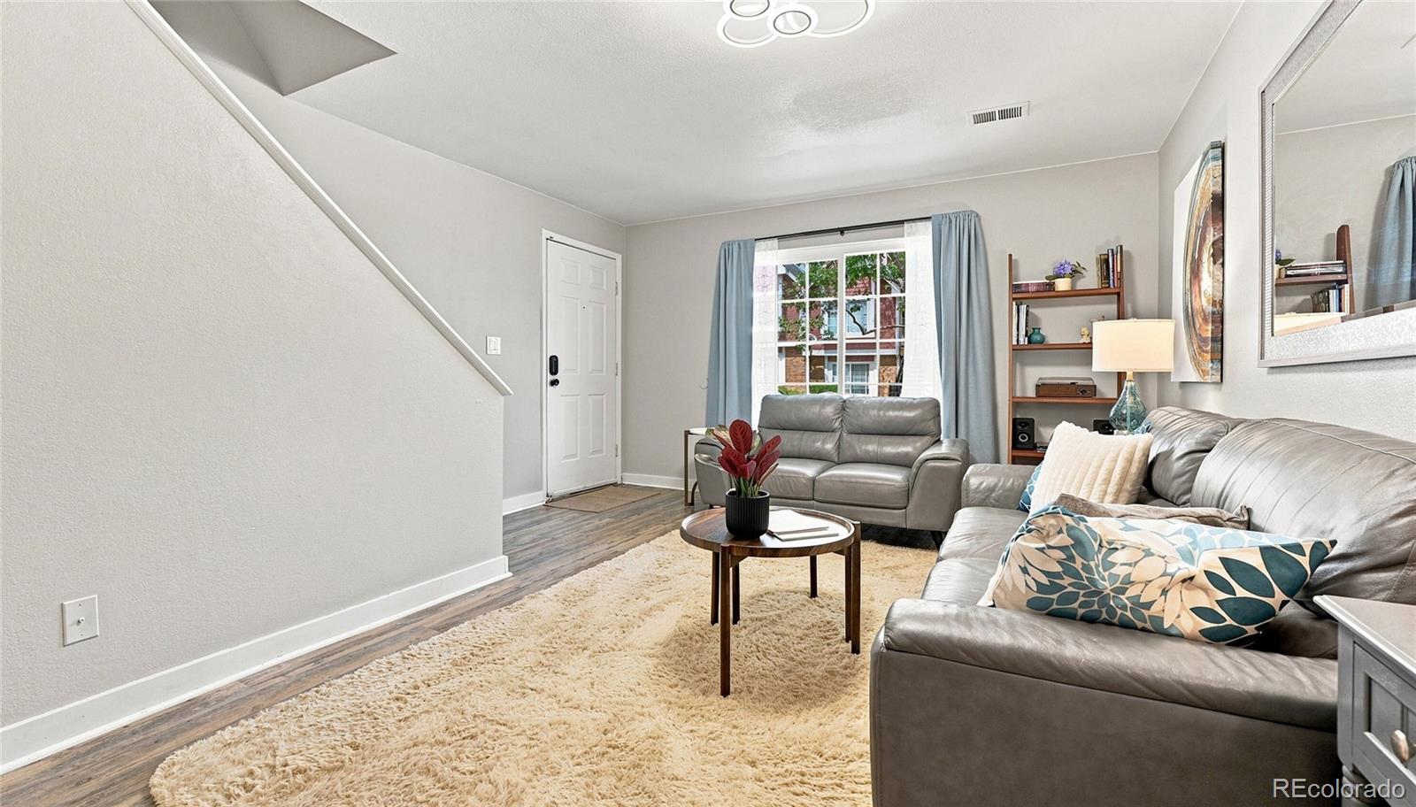 MLS Image #6 for 73 s sable boulevard,aurora, Colorado