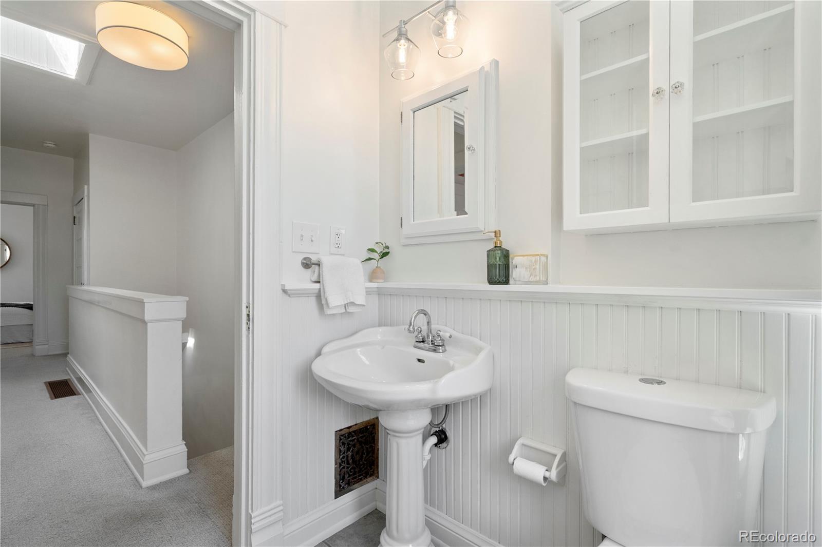 MLS Image #30 for 1576 n emerson street,denver, Colorado