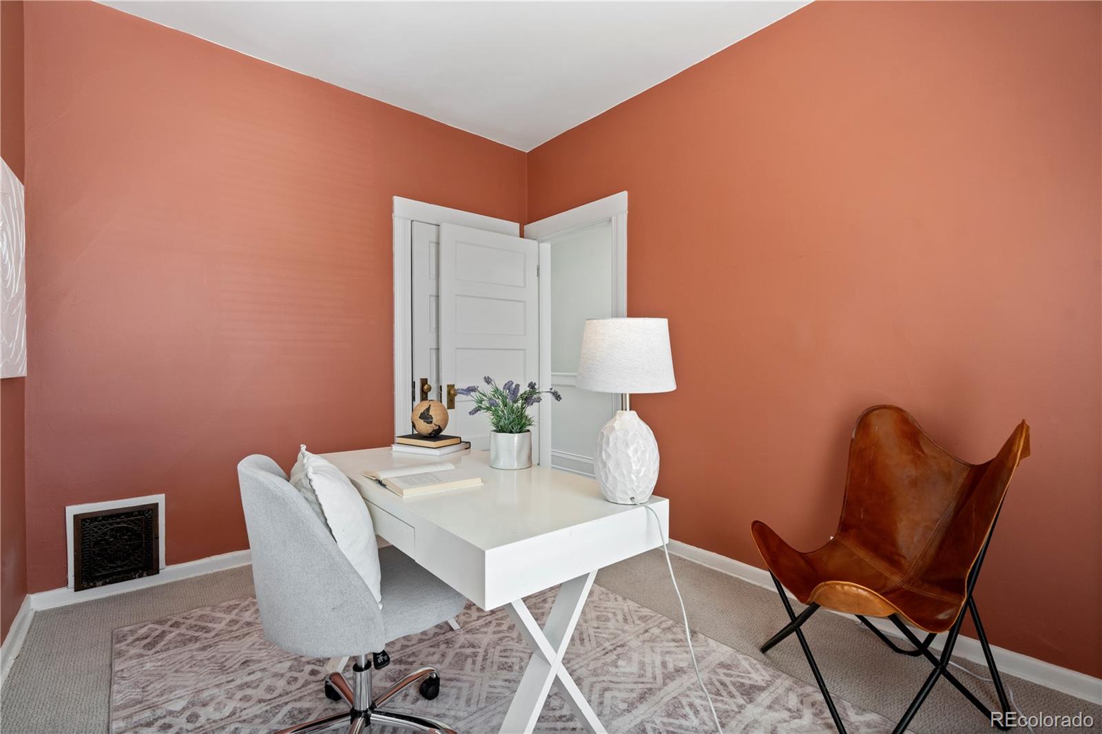 MLS Image #32 for 1576 n emerson street,denver, Colorado