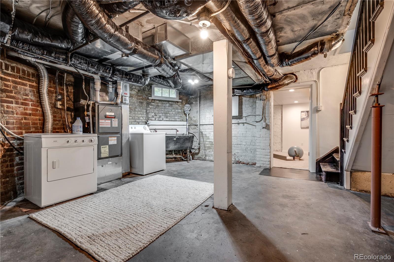 MLS Image #36 for 1576 n emerson street,denver, Colorado