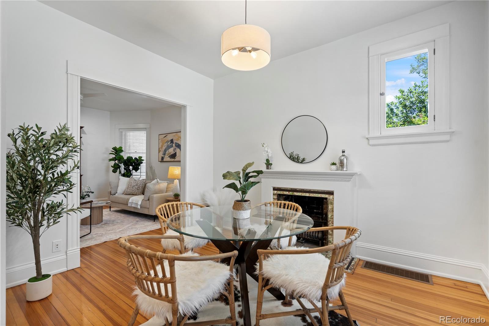 MLS Image #8 for 1576 n emerson street,denver, Colorado