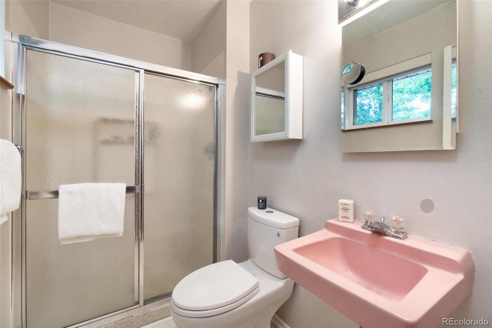 MLS Image #24 for 681 s holly street,denver, Colorado