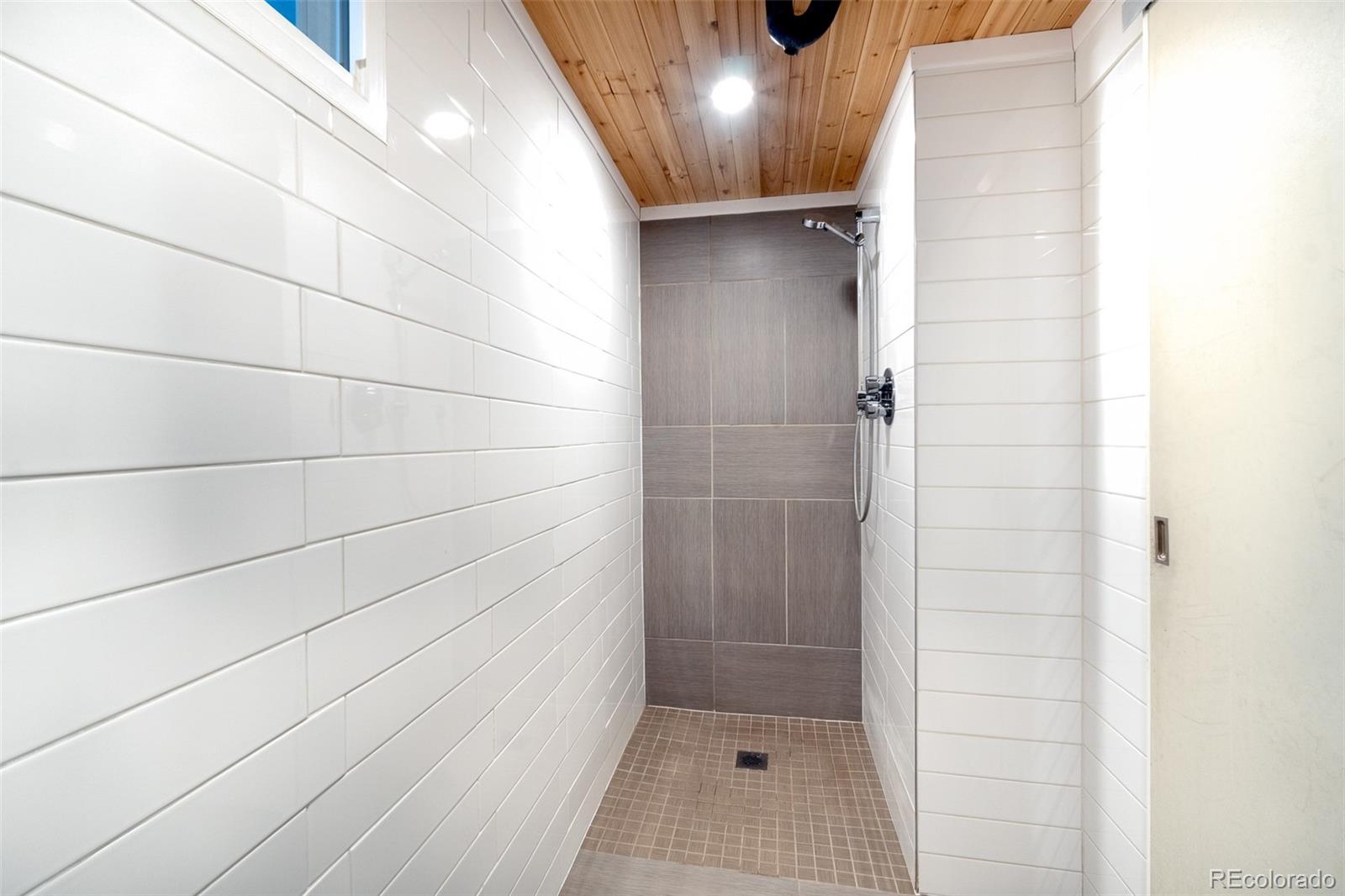 MLS Image #35 for 681 s holly street,denver, Colorado