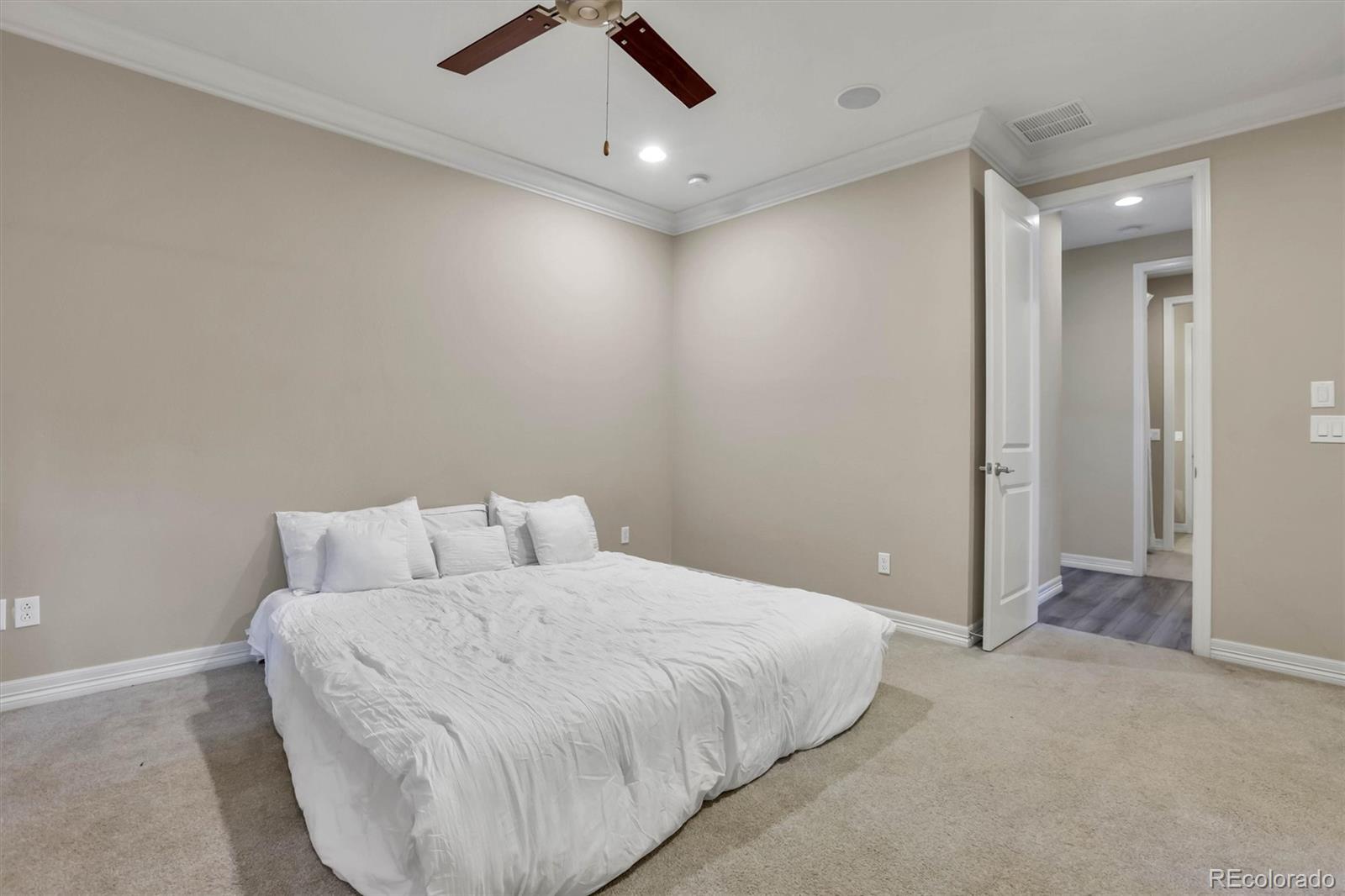 MLS Image #15 for 257 s scottsburg court,aurora, Colorado