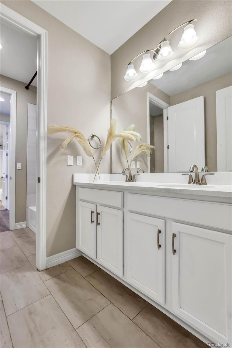MLS Image #22 for 257 s scottsburg court,aurora, Colorado