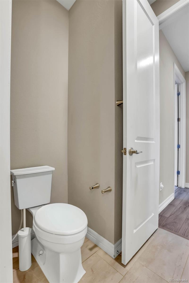 MLS Image #23 for 257 s scottsburg court,aurora, Colorado