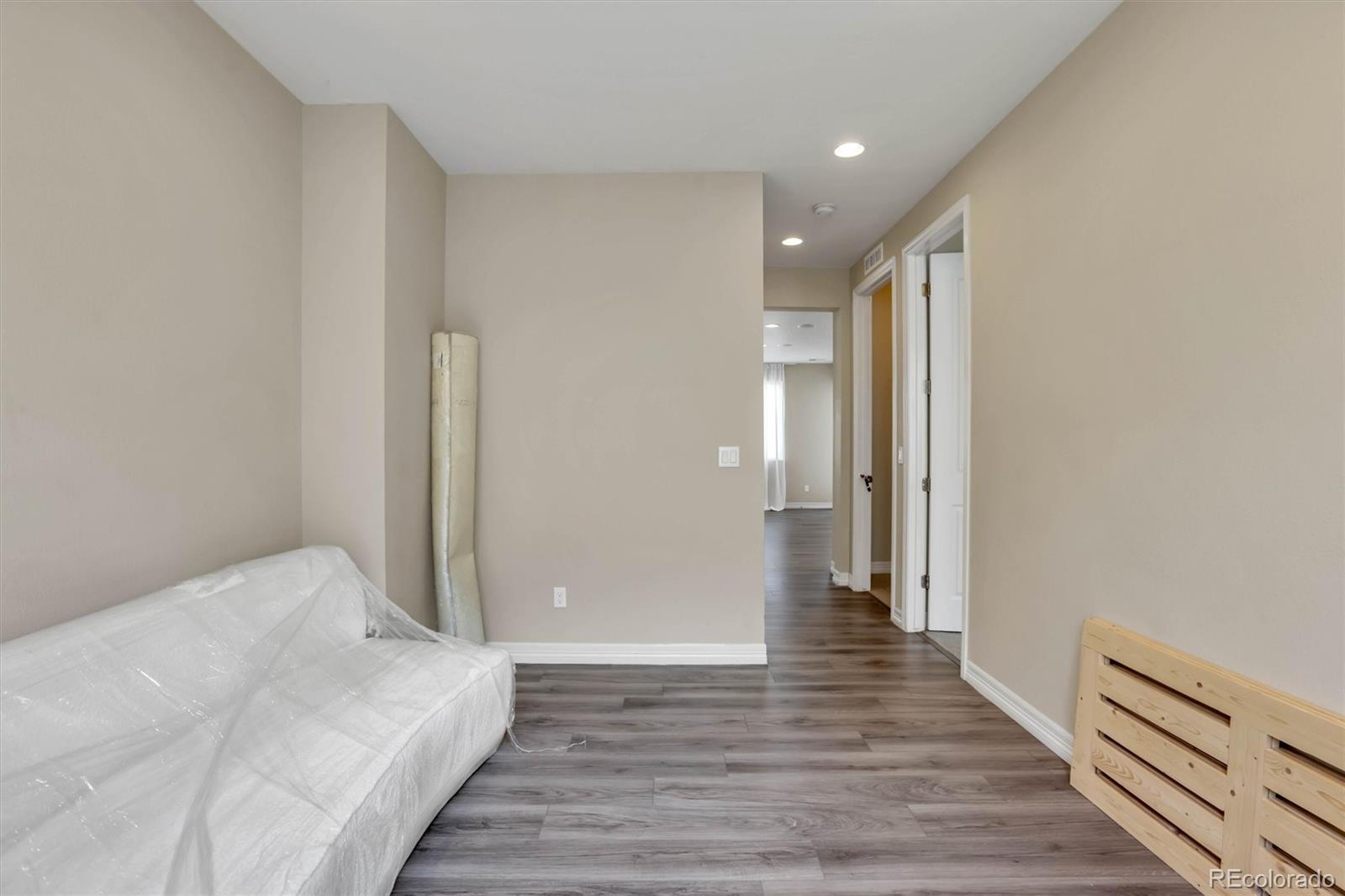 MLS Image #26 for 257 s scottsburg court,aurora, Colorado