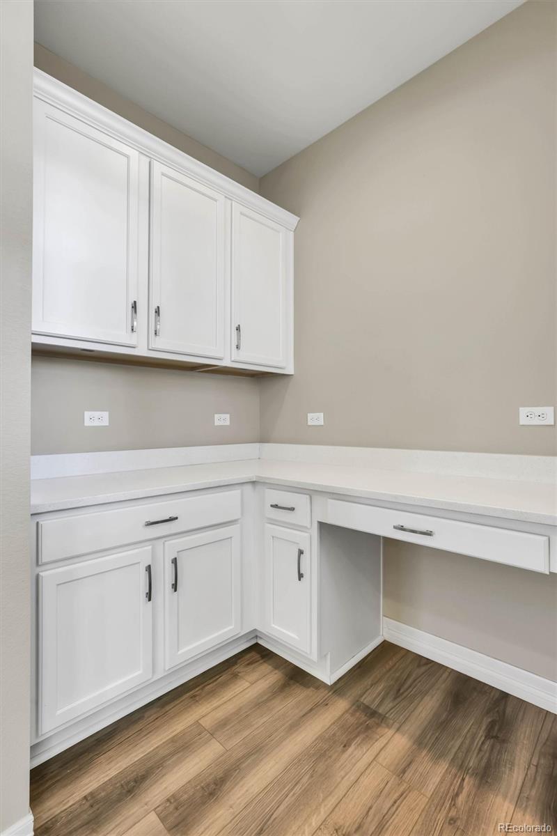 MLS Image #3 for 257 s scottsburg court,aurora, Colorado