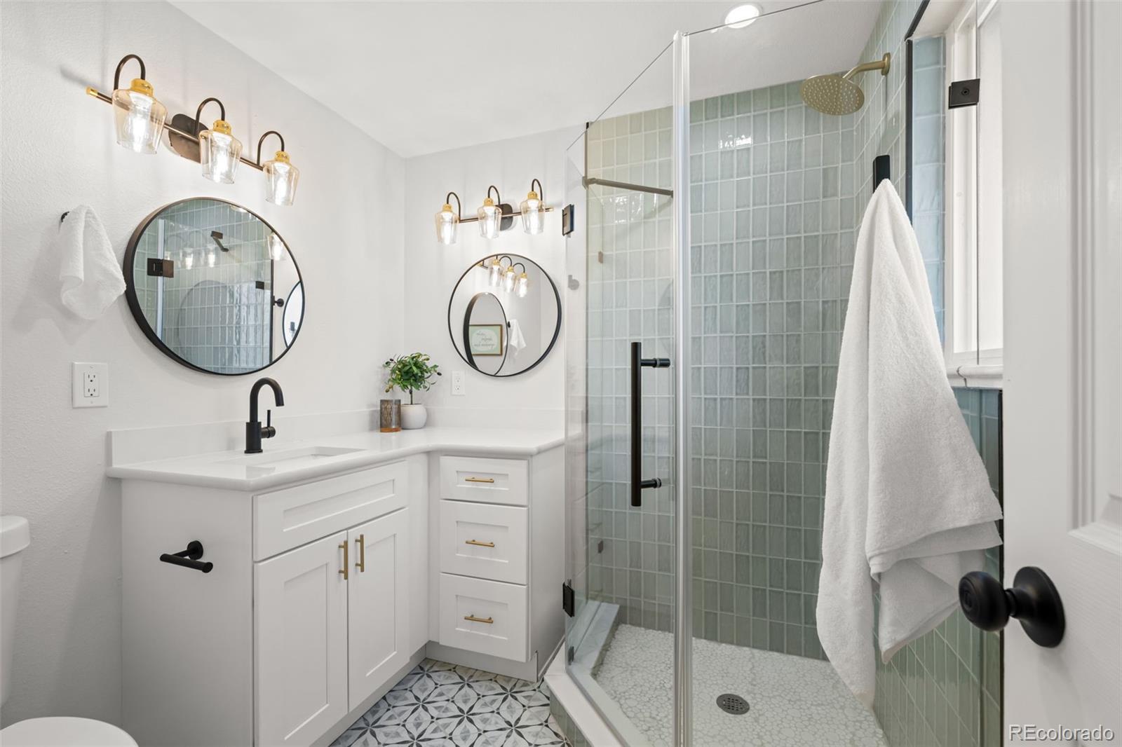 MLS Image #19 for 5475 s lakeview street,littleton, Colorado
