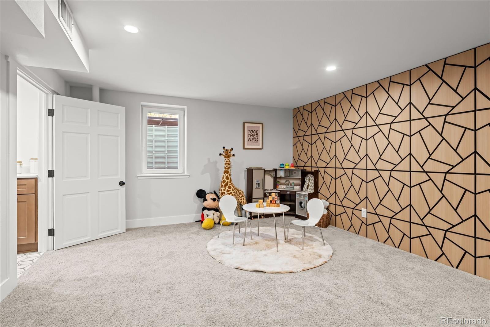 MLS Image #34 for 5475 s lakeview street,littleton, Colorado