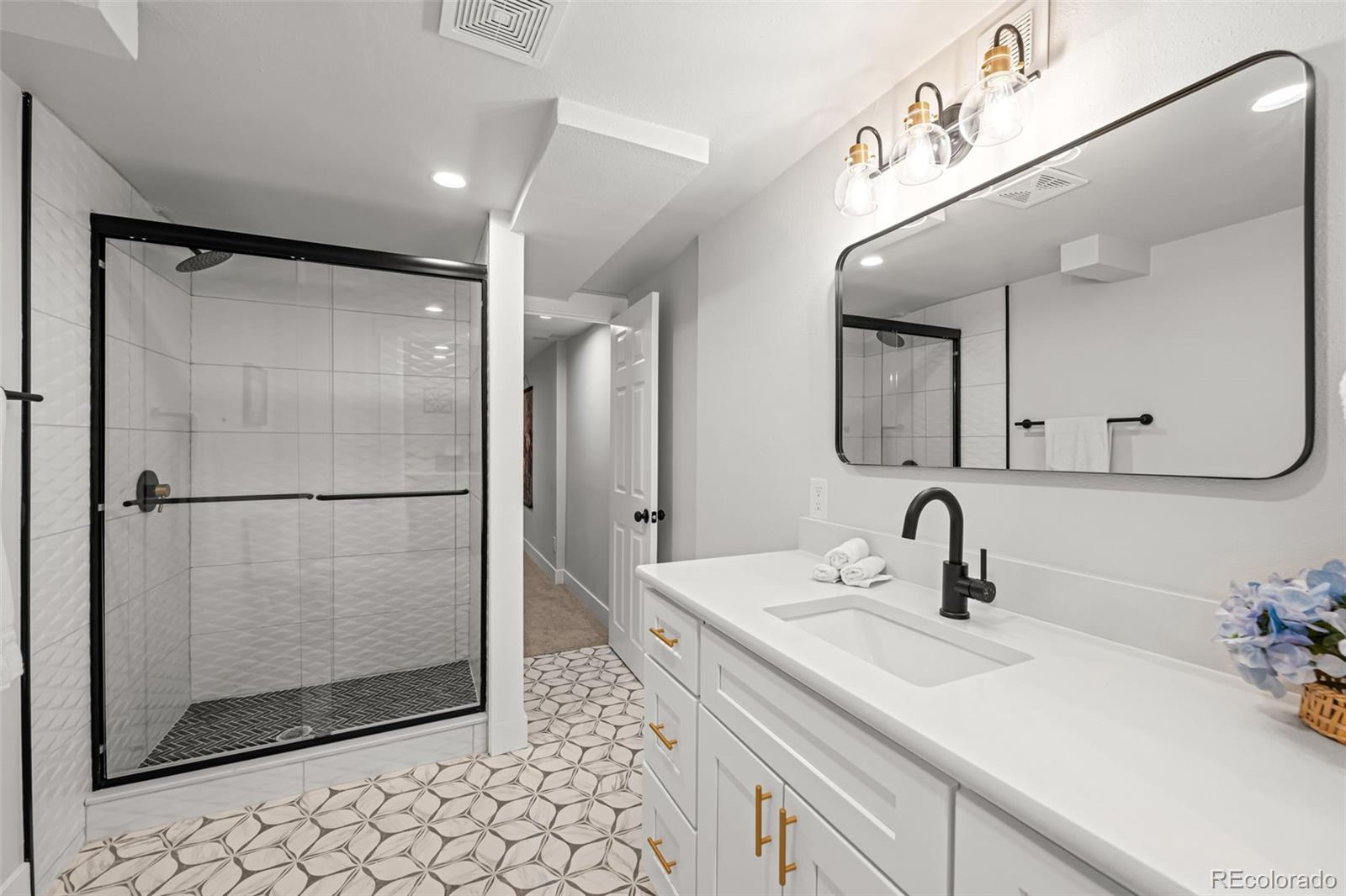 MLS Image #37 for 5475 s lakeview street,littleton, Colorado