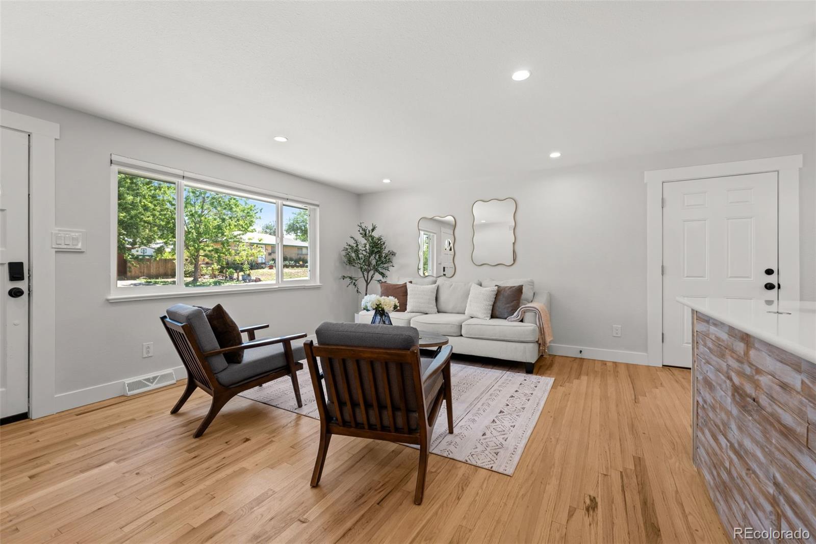 MLS Image #6 for 5475 s lakeview street,littleton, Colorado