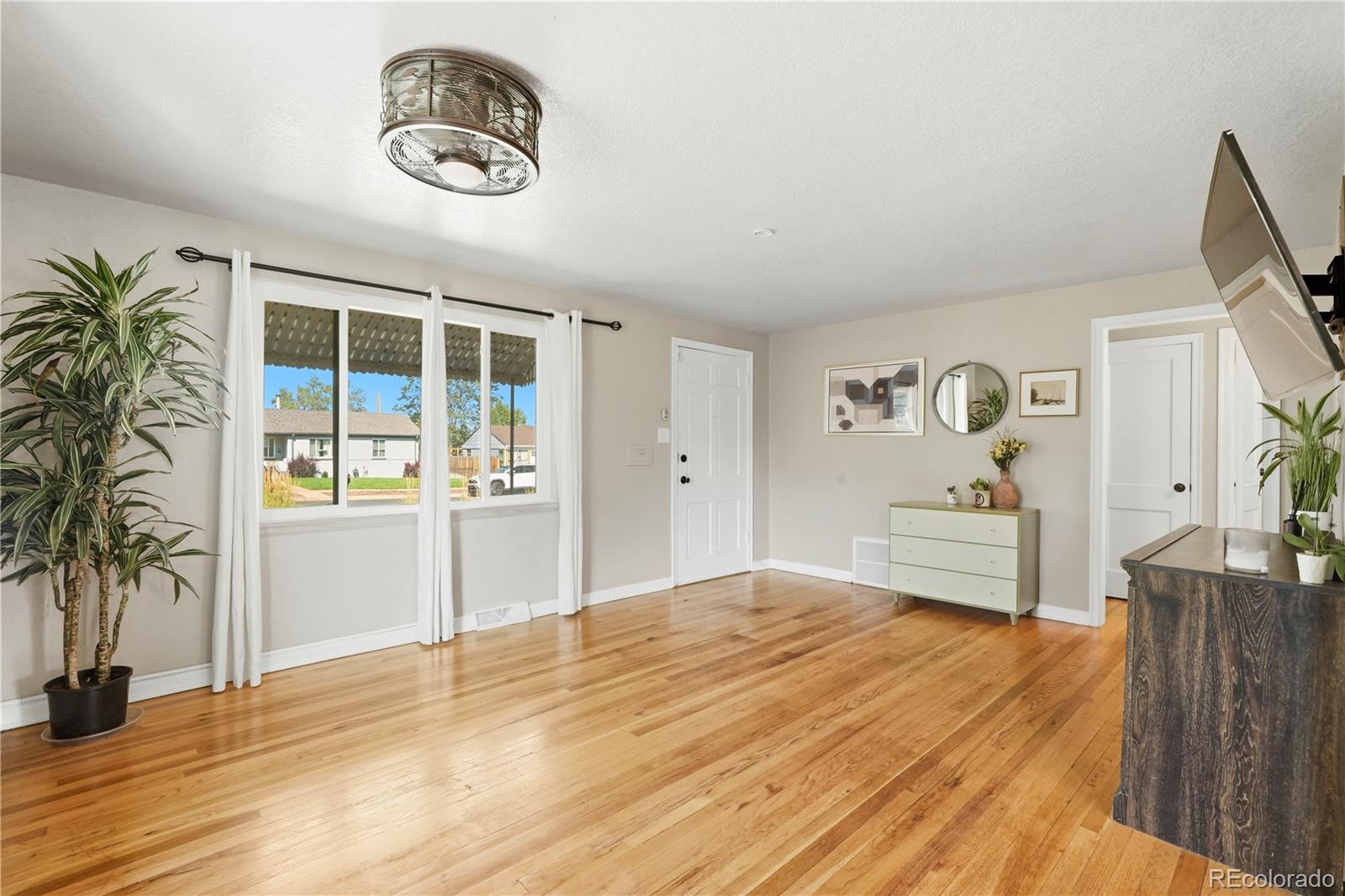 MLS Image #3 for 3610 n monroe street,denver, Colorado