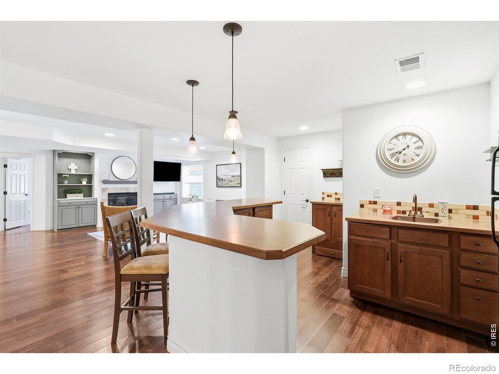 MLS Image #8 for 913  serene court,erie, Colorado