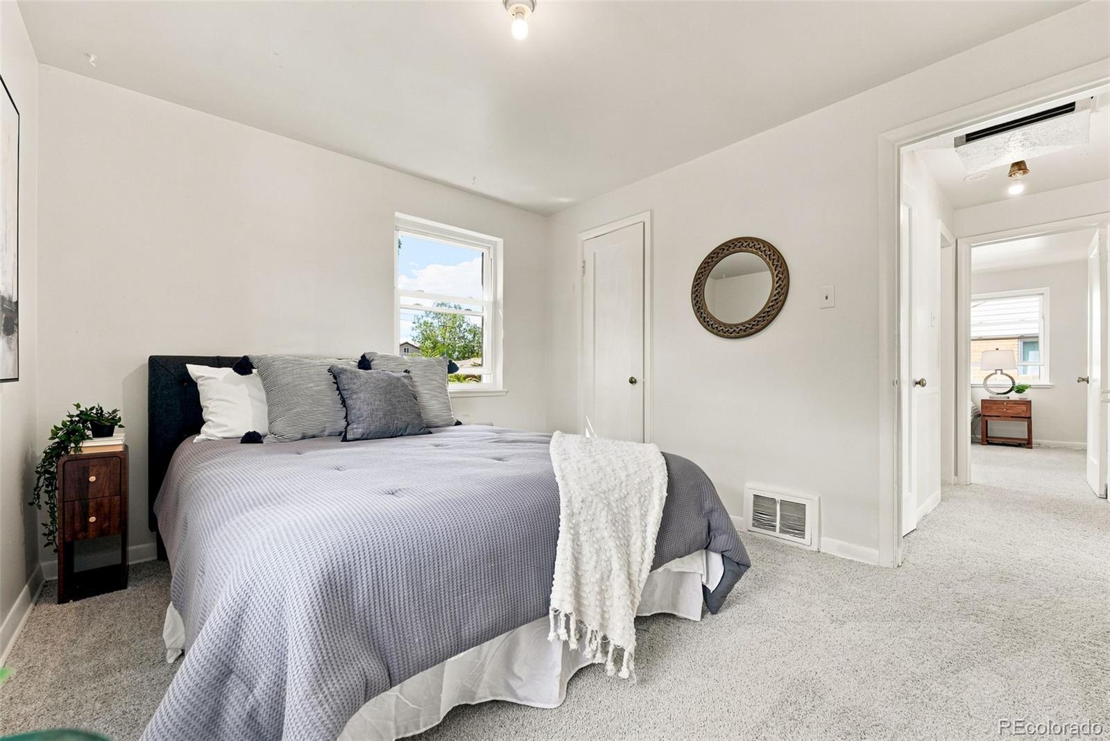 MLS Image #11 for 3223  newport street,denver, Colorado