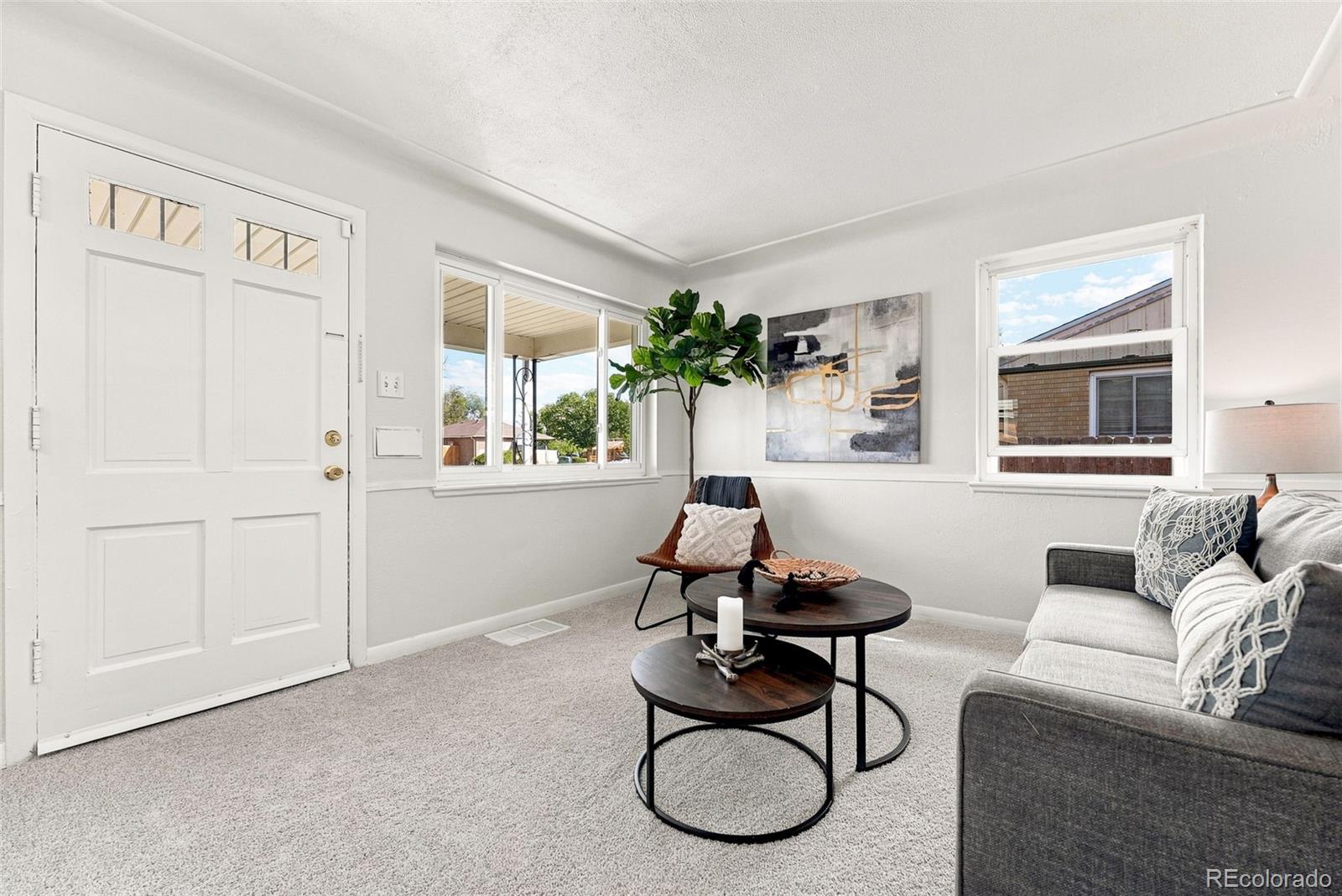 MLS Image #4 for 3223  newport street,denver, Colorado