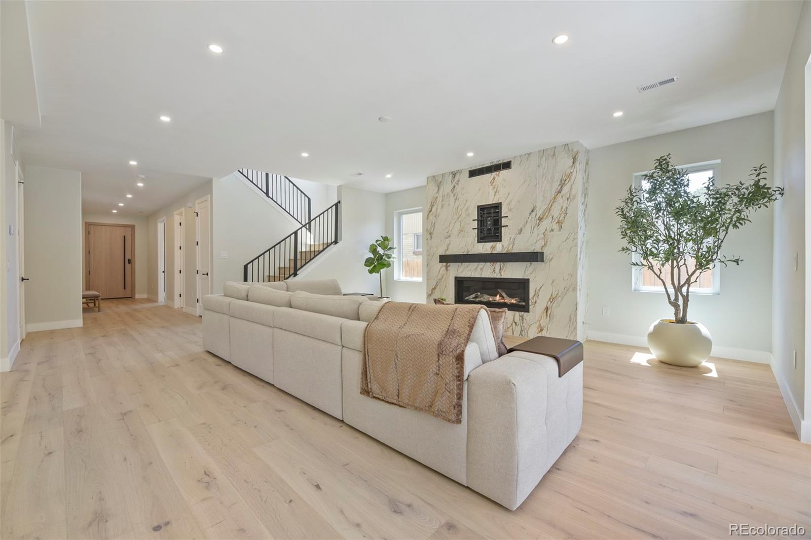 MLS Image #1 for 2225 s dexter street,denver, Colorado