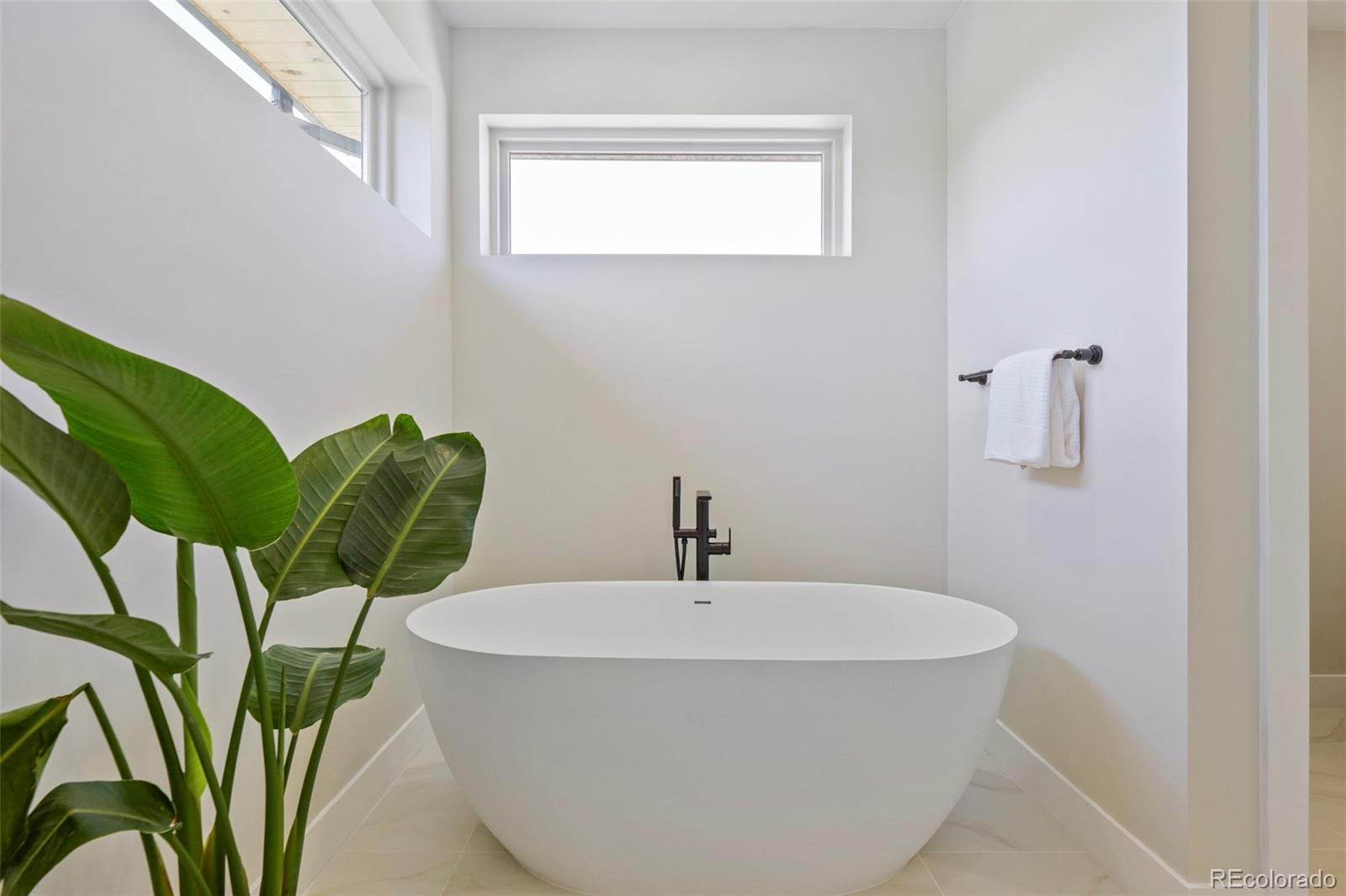 MLS Image #11 for 2225 s dexter street,denver, Colorado