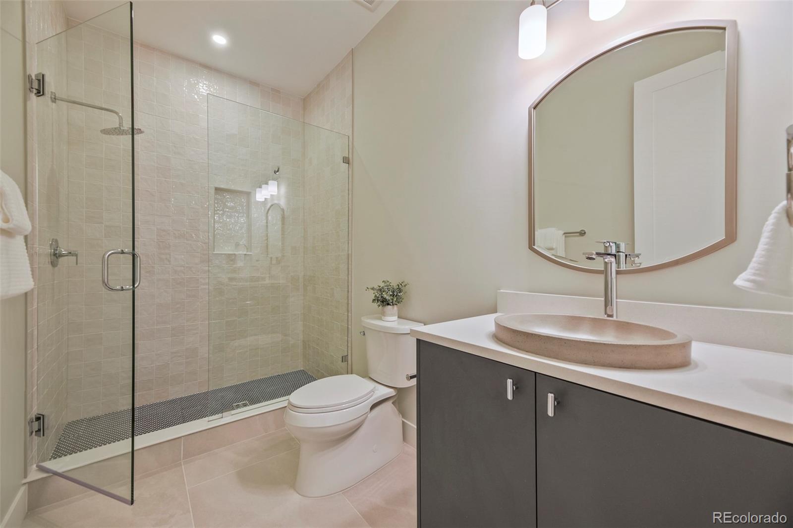 MLS Image #17 for 2225 s dexter street,denver, Colorado