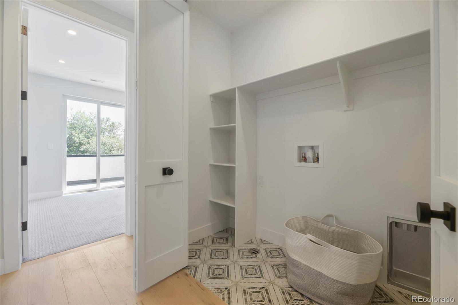 MLS Image #21 for 2225 s dexter street,denver, Colorado