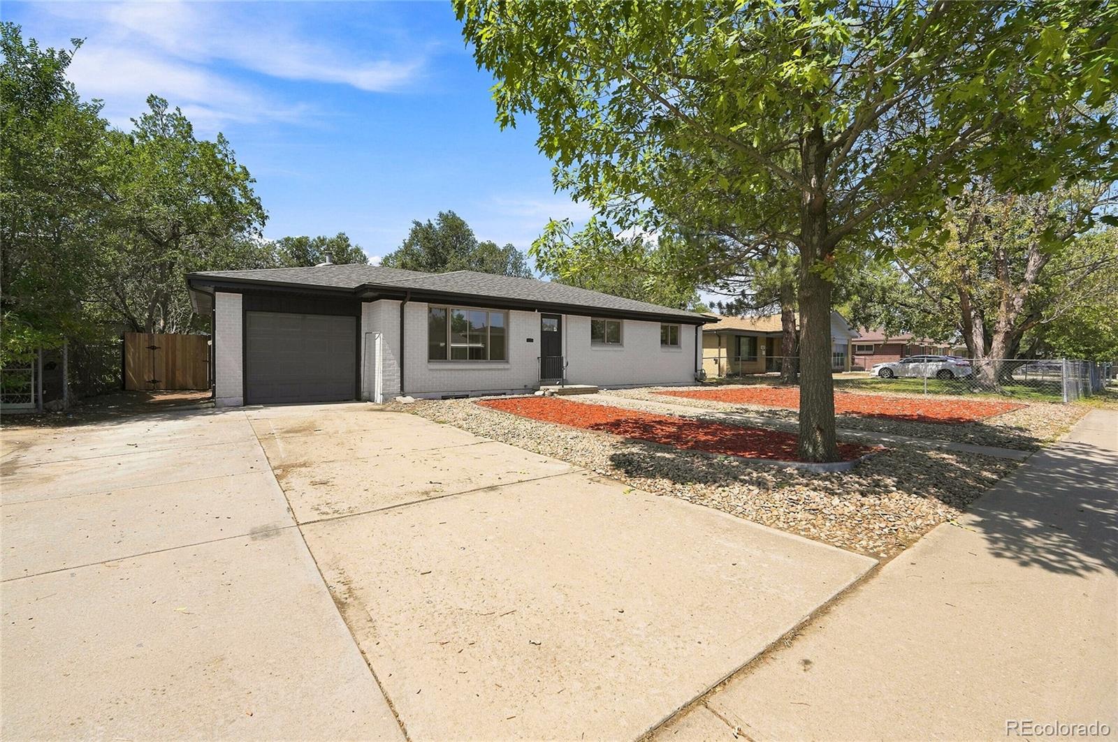 MLS Image #2 for 3113  worchester street,aurora, Colorado