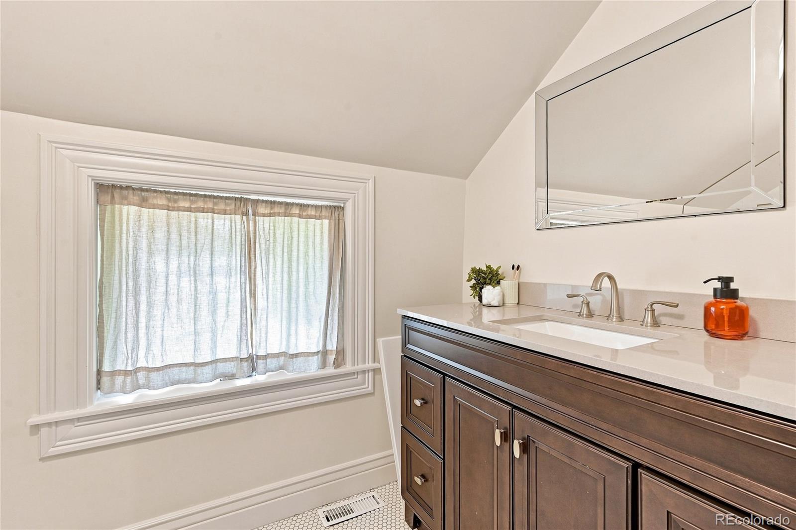 MLS Image #18 for 2518  irving street,denver, Colorado