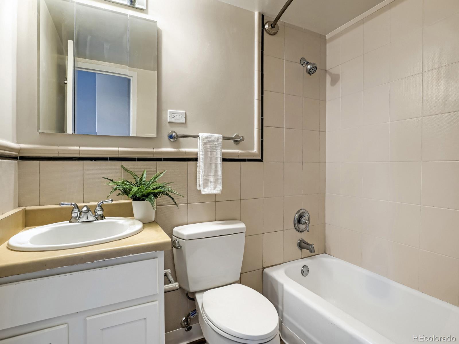 MLS Image #17 for 1200  vine street,denver, Colorado