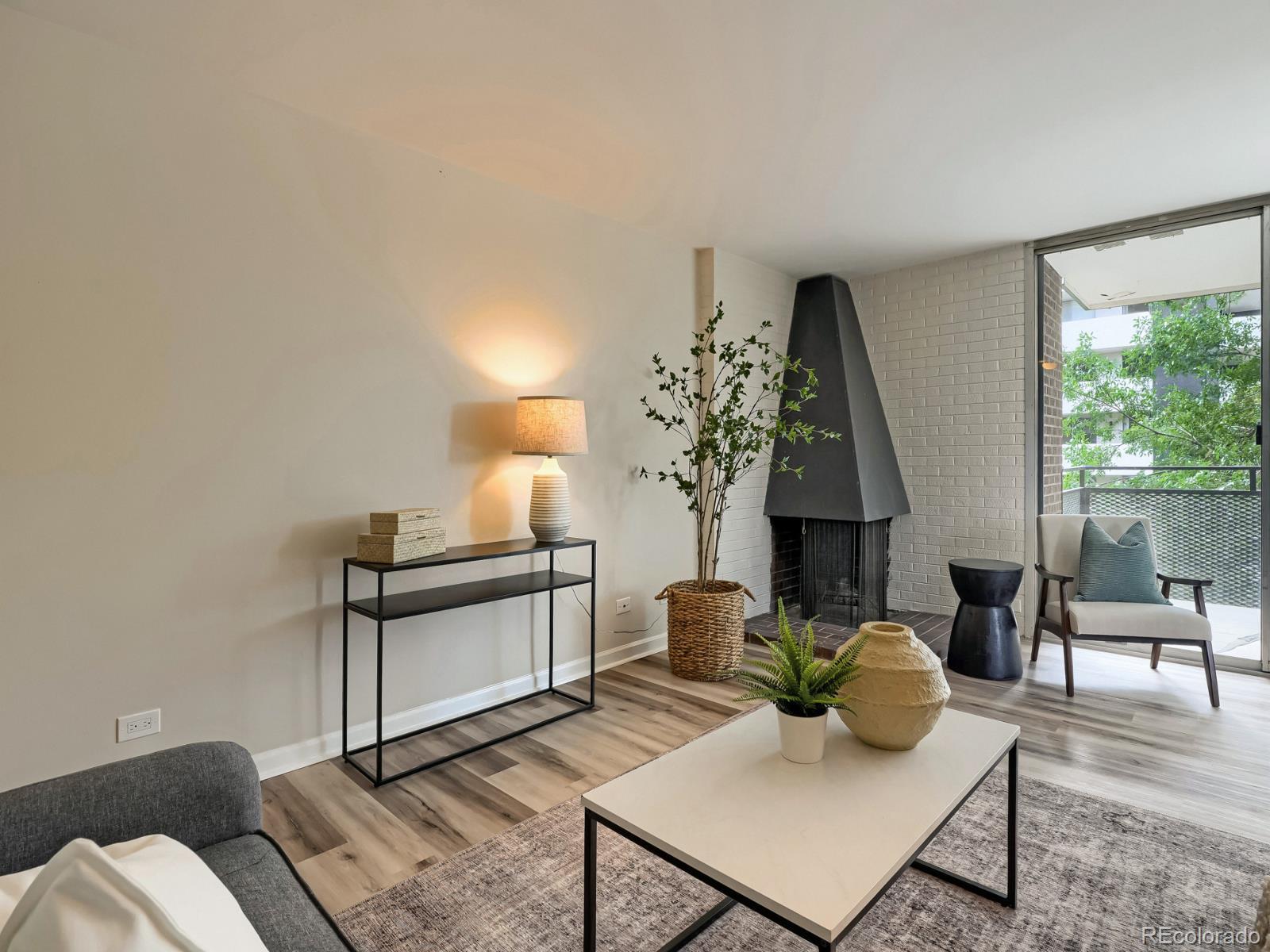 MLS Image #4 for 1200  vine street,denver, Colorado