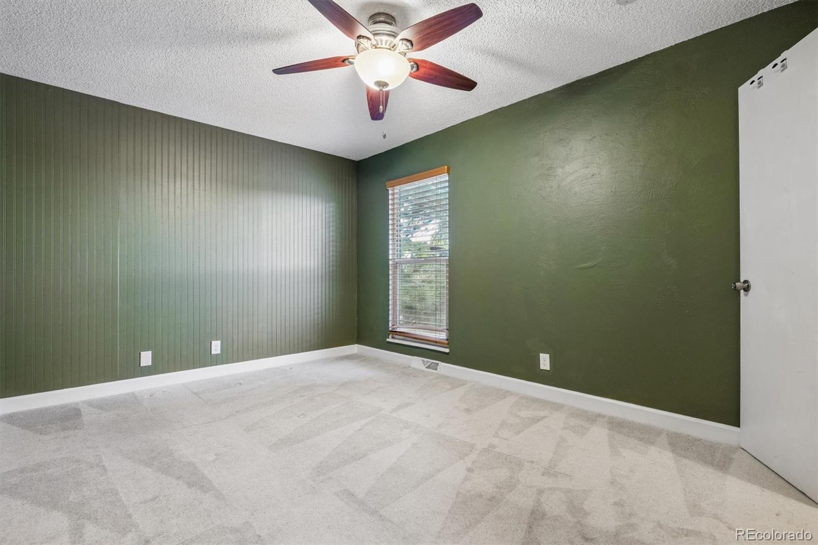 MLS Image #12 for 1250 s monaco street parkway,denver, Colorado