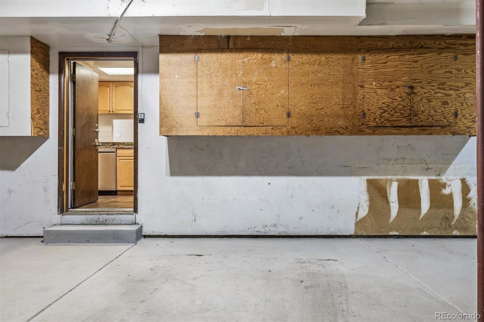 MLS Image #17 for 1250 s monaco street parkway,denver, Colorado