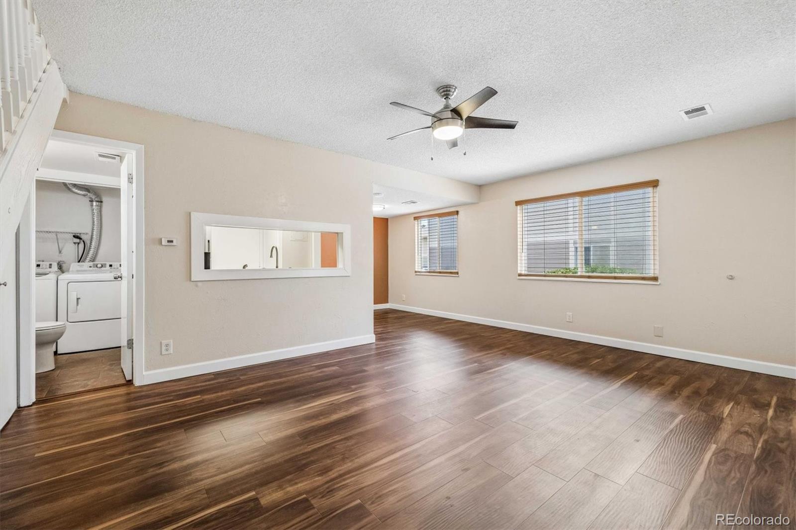 MLS Image #6 for 1250 s monaco street parkway,denver, Colorado