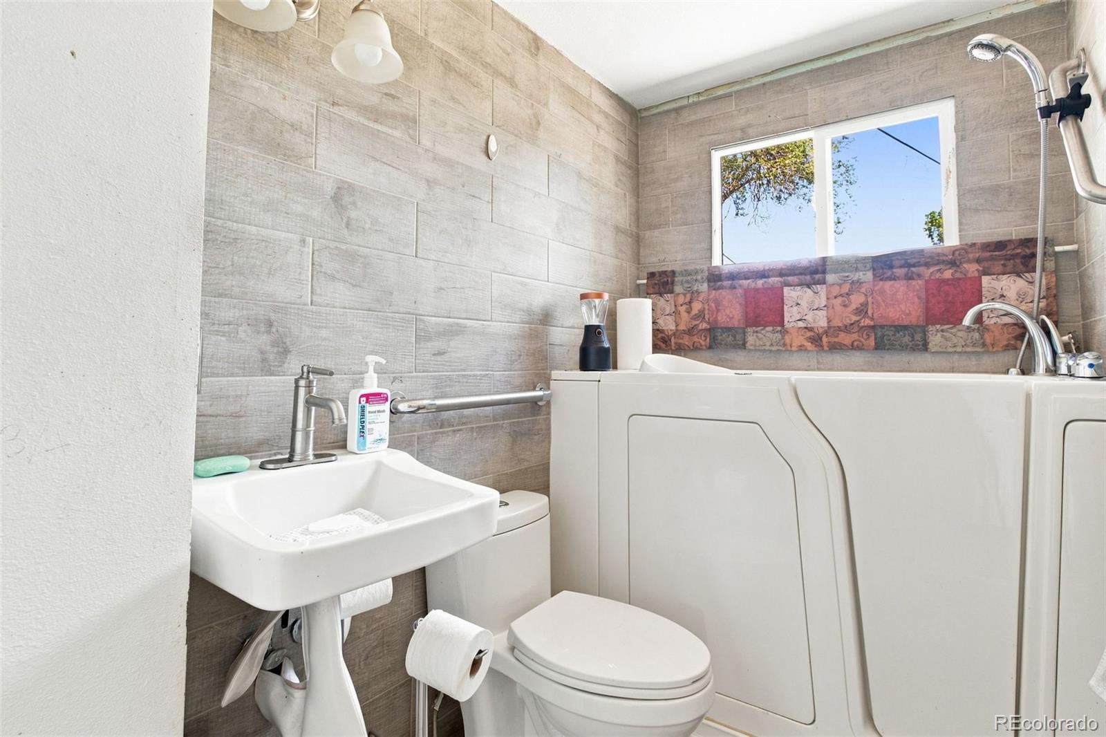 MLS Image #9 for 3993 w arizona avenue,denver, Colorado