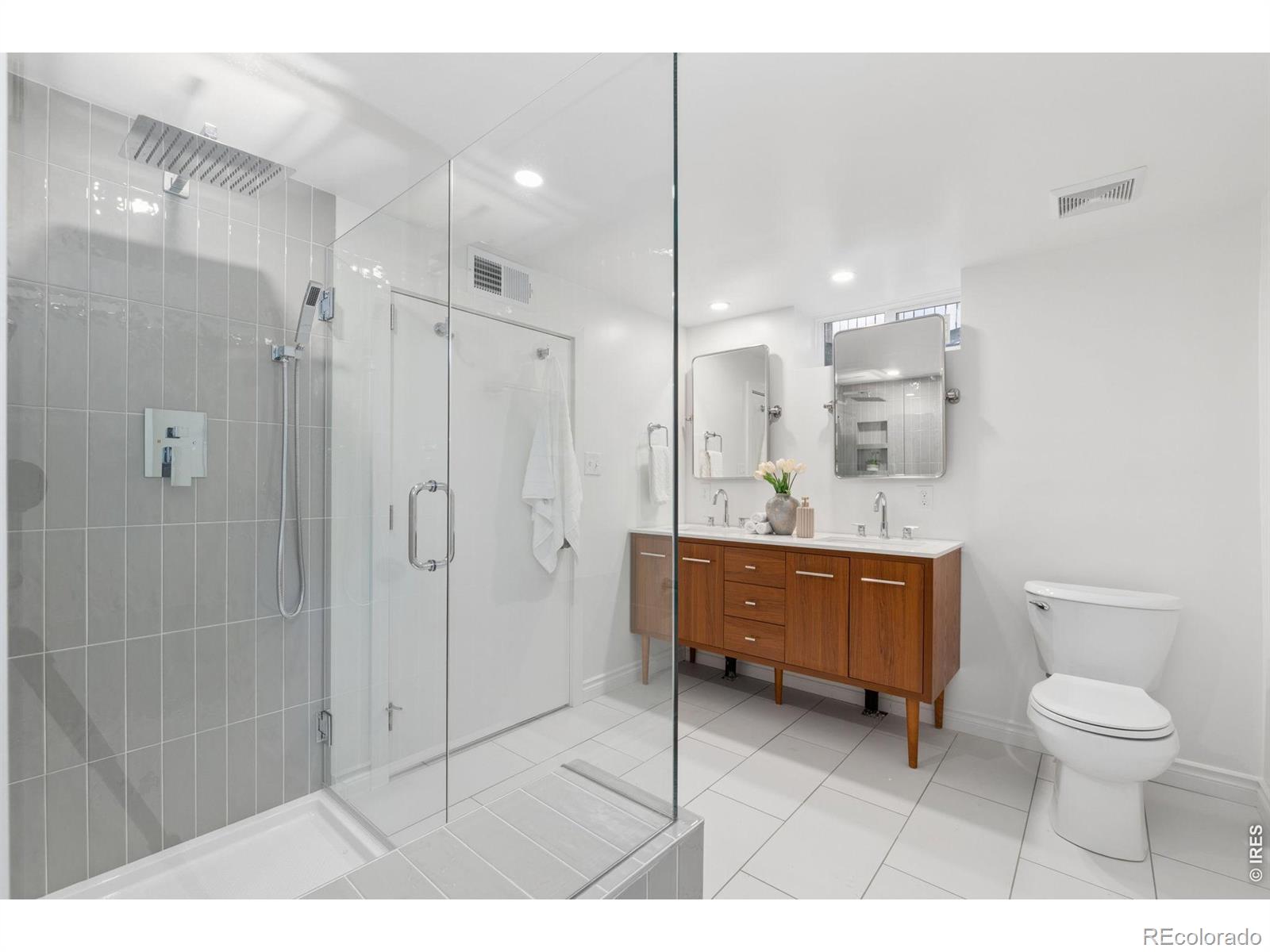 MLS Image #17 for 3340 e martin luther king jr boulevard,denver, Colorado