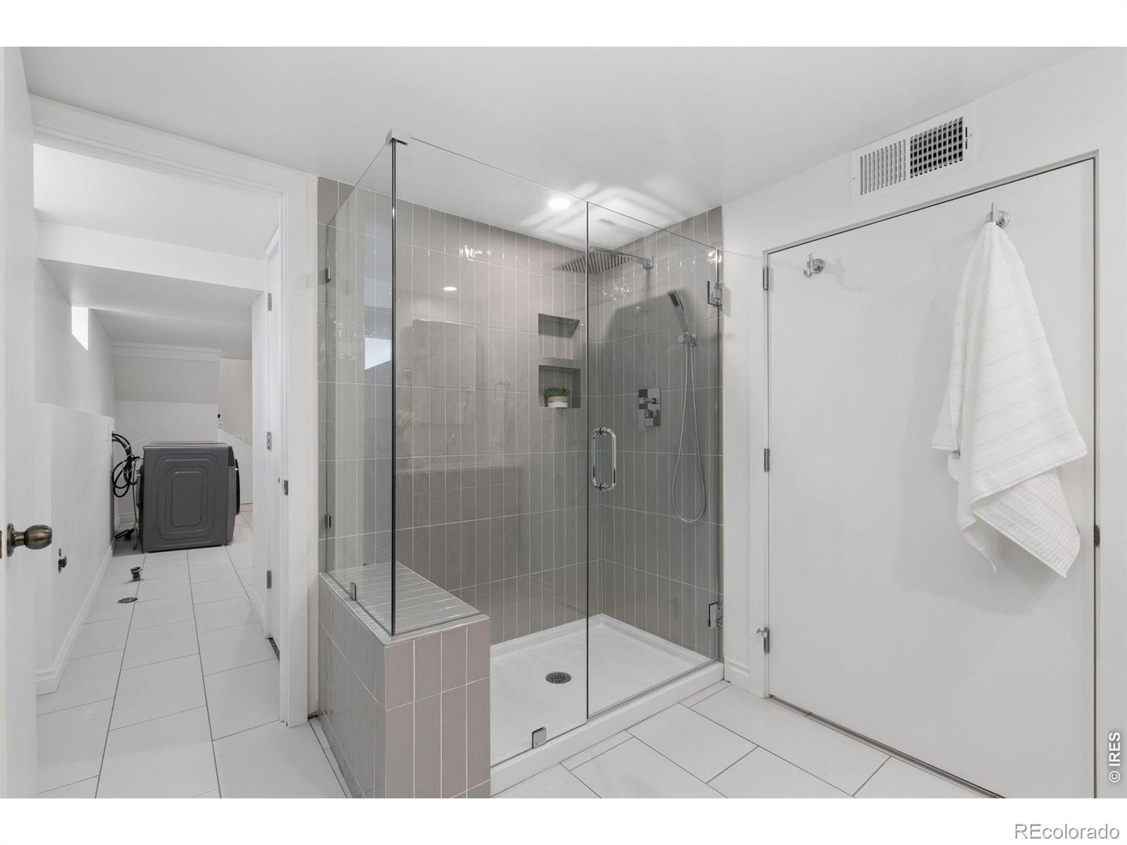 MLS Image #19 for 3340 e martin luther king jr boulevard,denver, Colorado