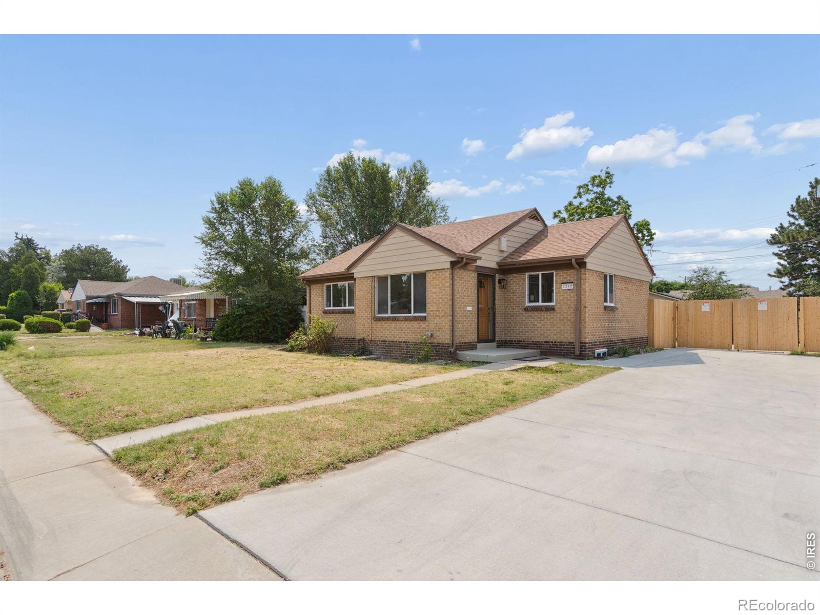 MLS Image #4 for 3340 e martin luther king jr boulevard,denver, Colorado