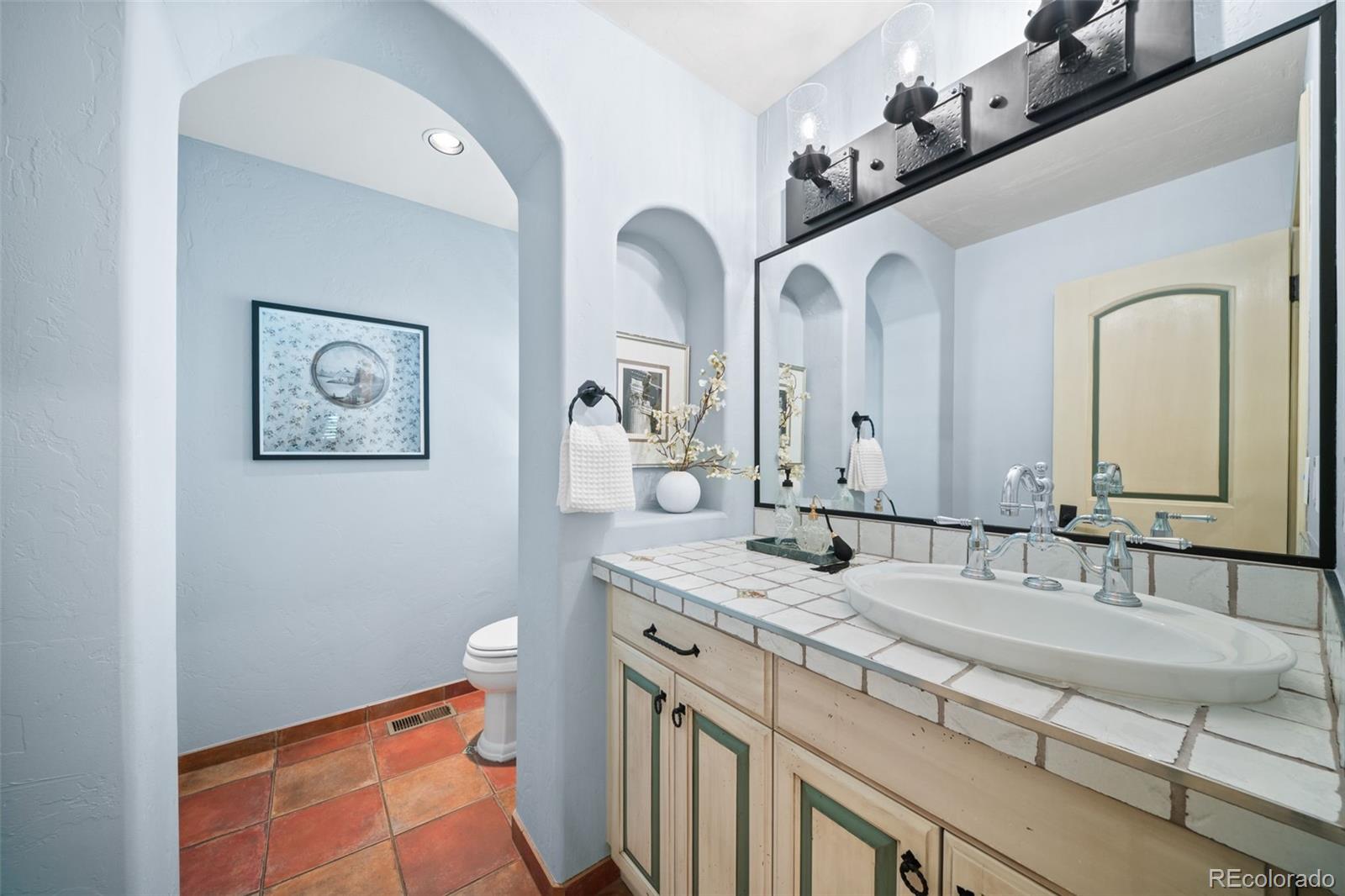 MLS Image #10 for 1034 s franklin street,denver, Colorado