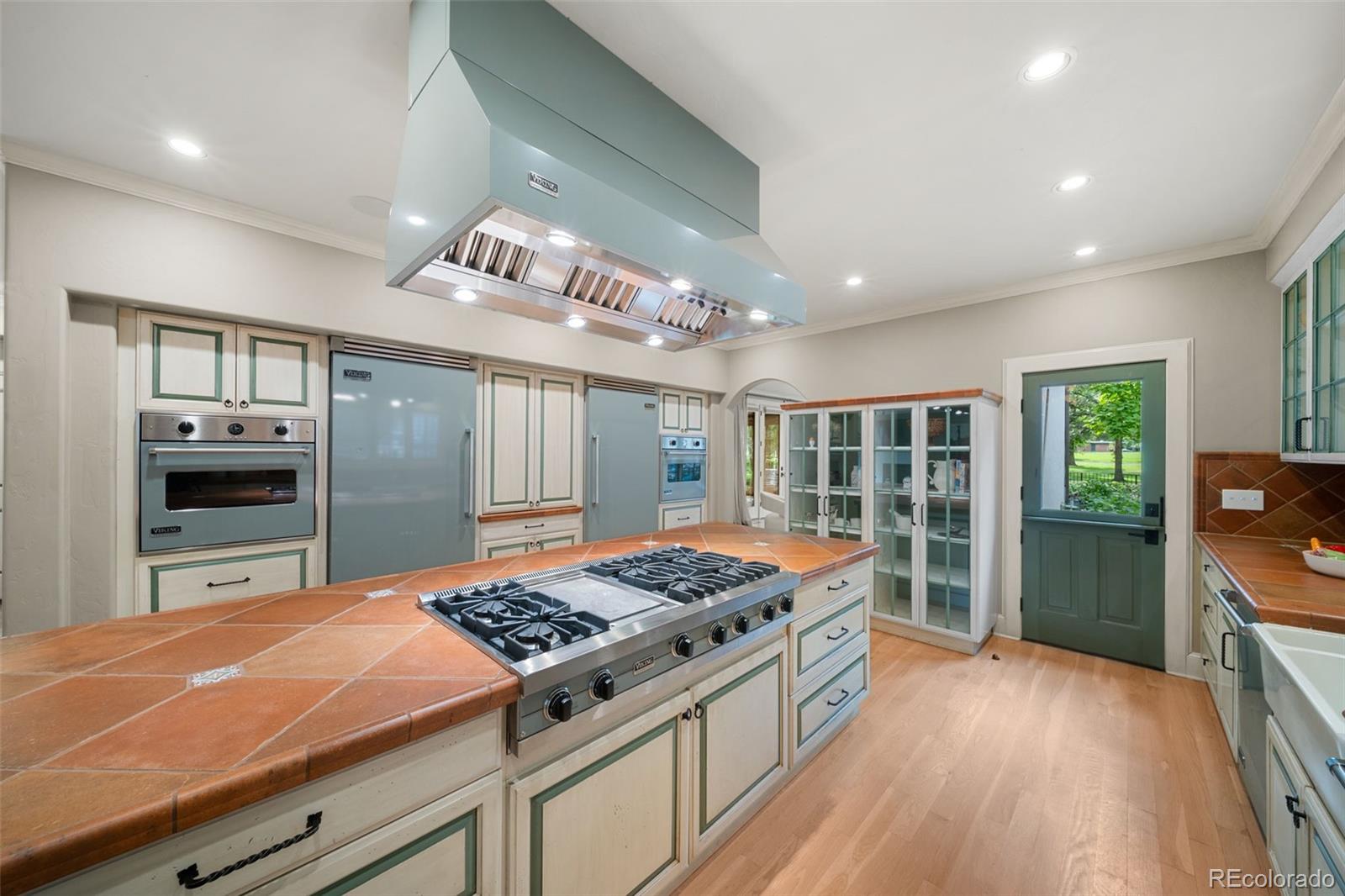 MLS Image #11 for 1034 s franklin street,denver, Colorado