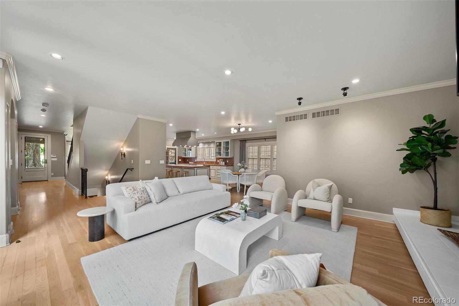 MLS Image #16 for 1034 s franklin street,denver, Colorado