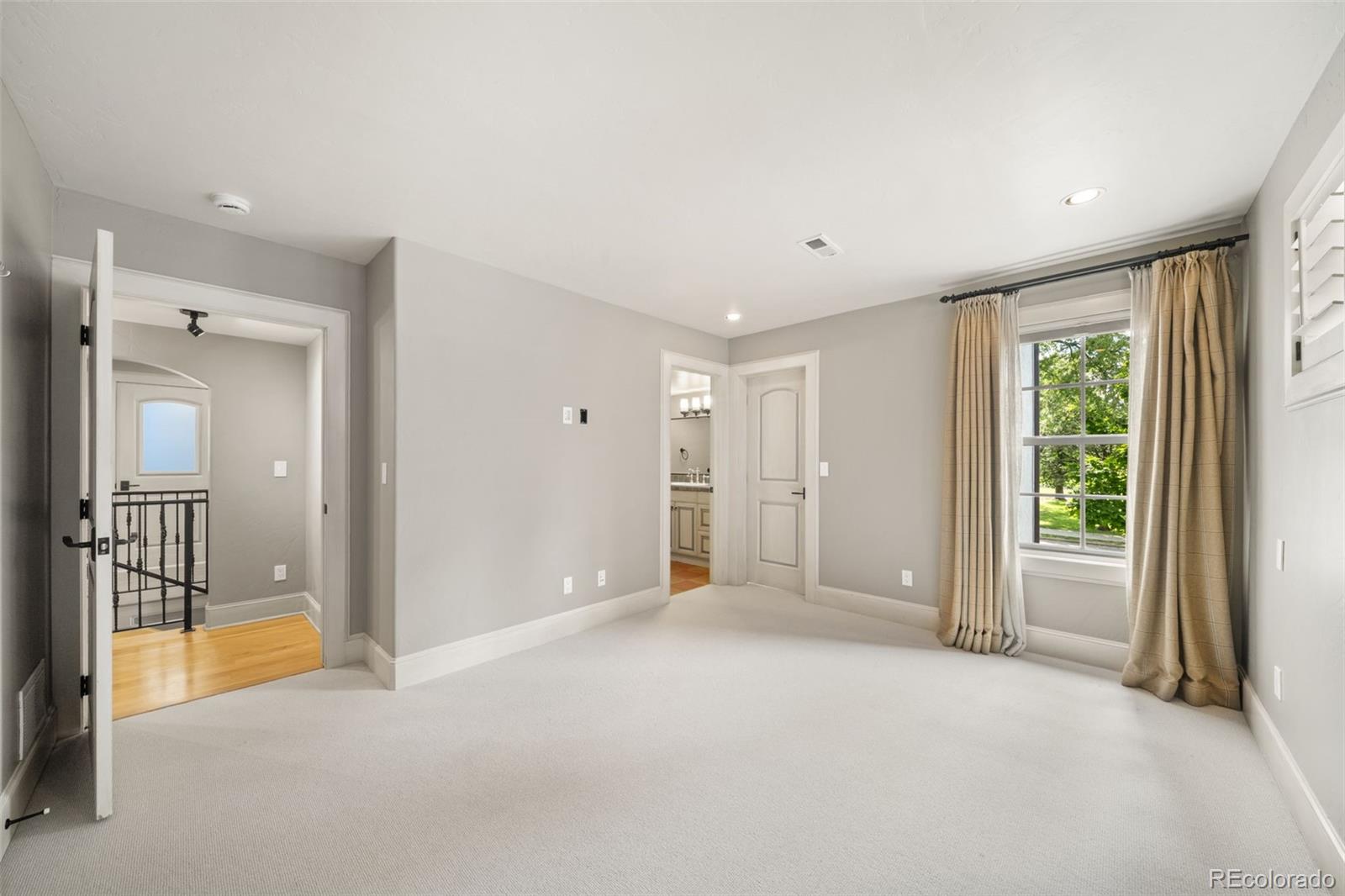 MLS Image #20 for 1034 s franklin street,denver, Colorado