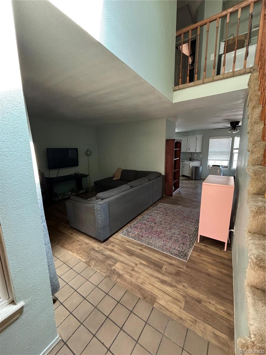 MLS Image #3 for 1921 s hannibal court,aurora, Colorado