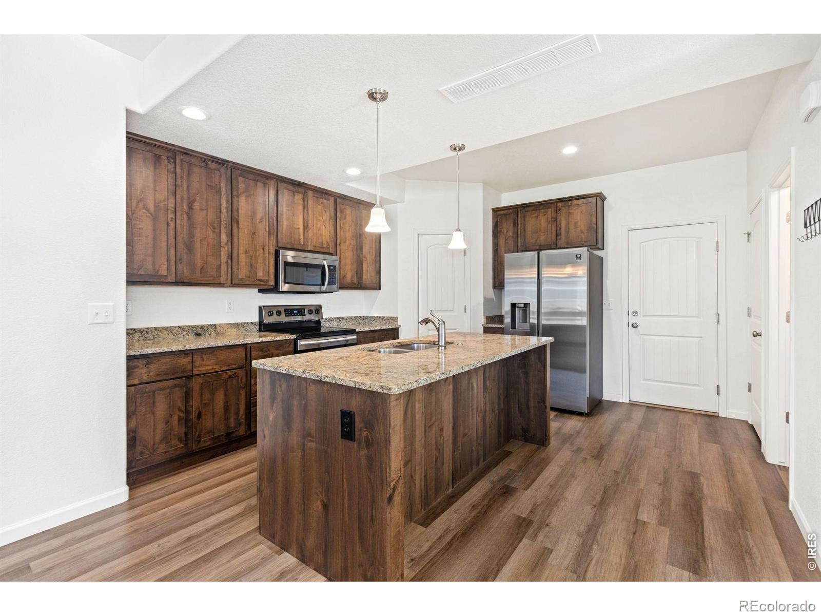 MLS Image #3 for 4355  24th street road,greeley, Colorado
