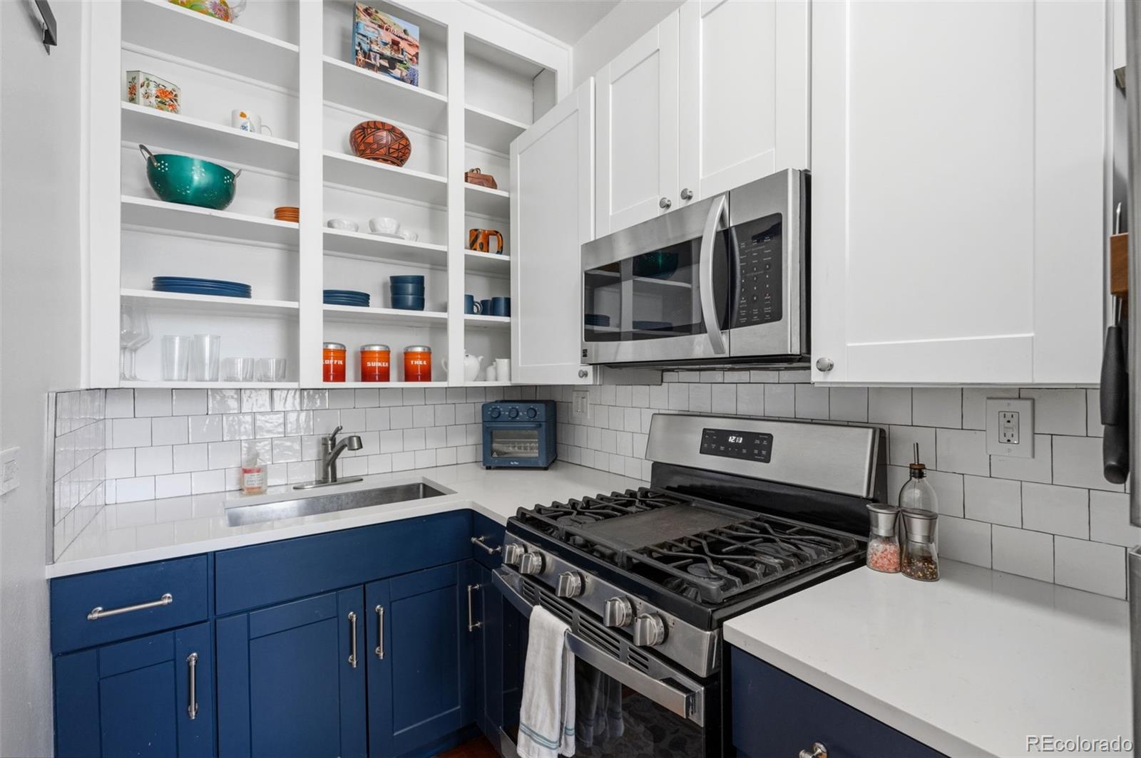 MLS Image #14 for 1401 n franklin street,denver, Colorado