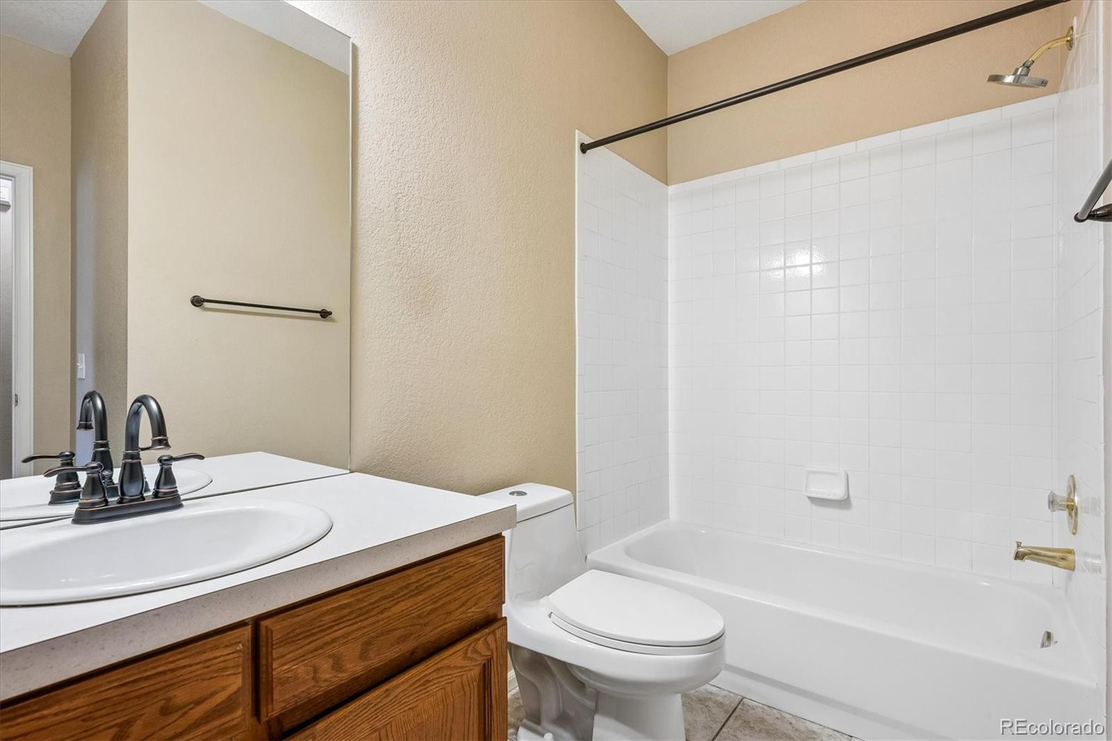 MLS Image #15 for 2976 w long drive a,littleton, Colorado