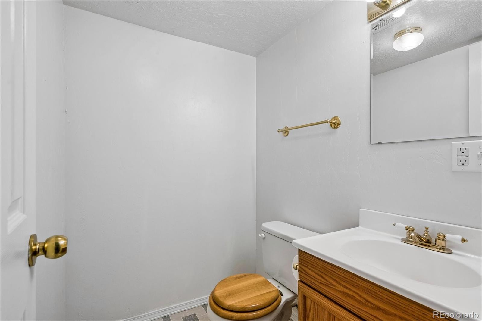 MLS Image #22 for 2976 w long drive a,littleton, Colorado